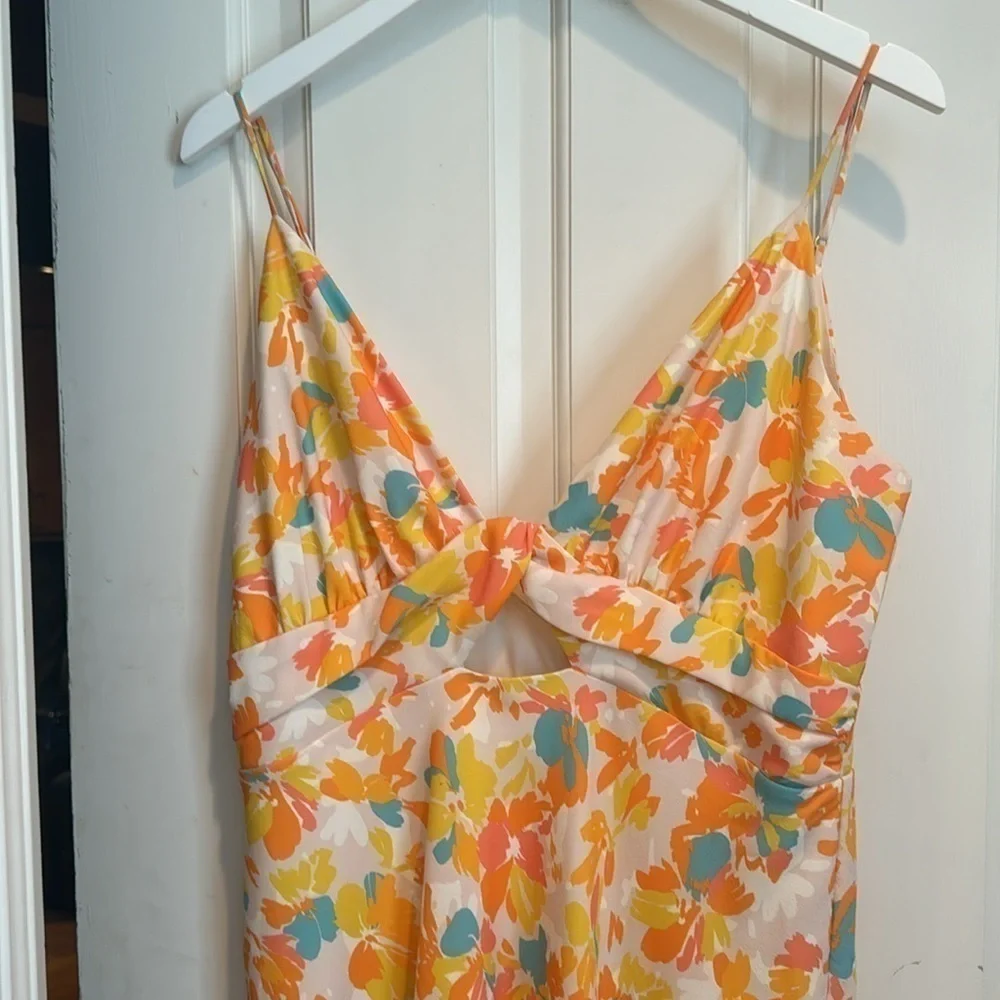 Alexia Admor beautiful sundress